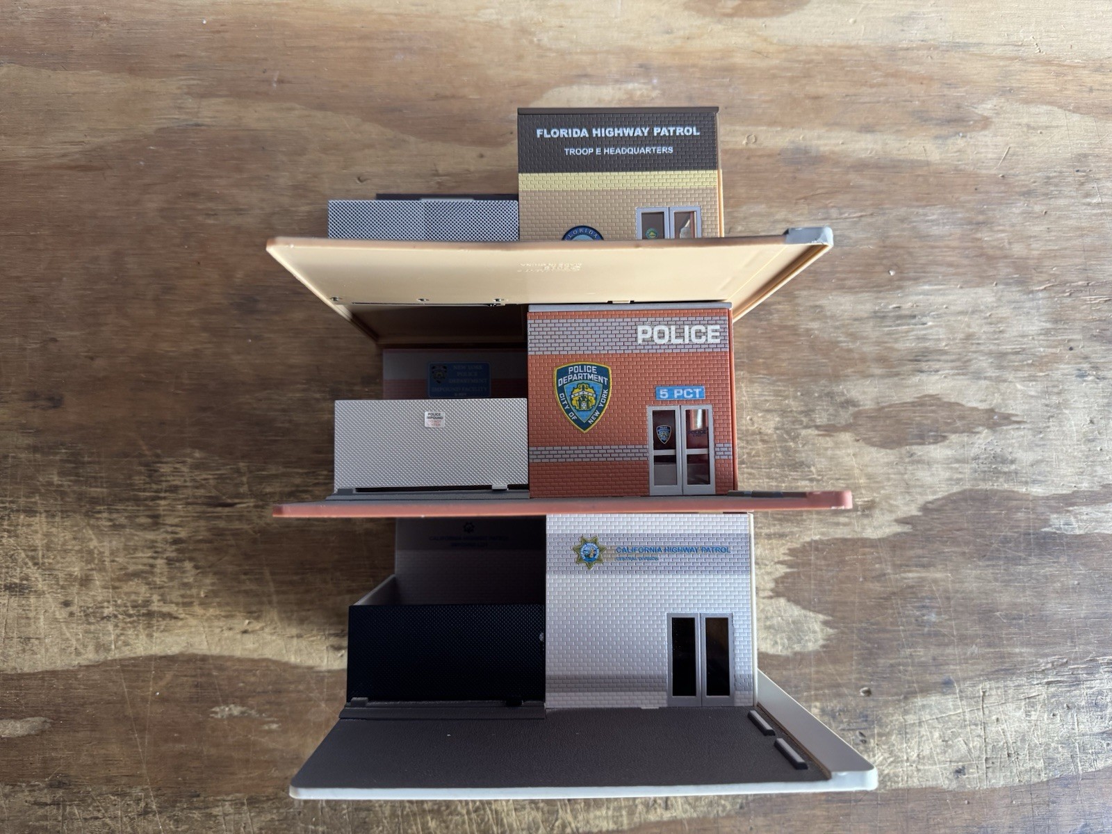 Greenlight Mechanic’s Corner Police Station Lot of 3 NYPD CHP FHP Used Free Ship