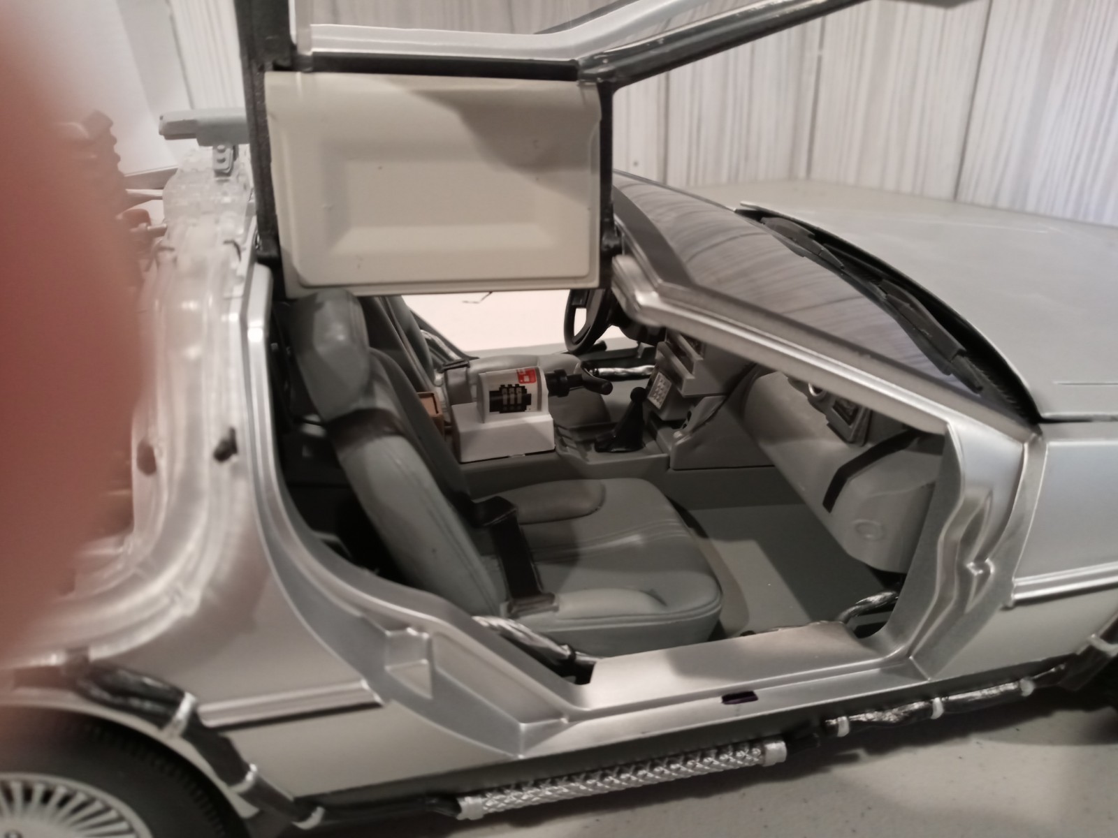 2009 Lights & Sound Diamond Select Back To The Future Delorean 1/15 Scale