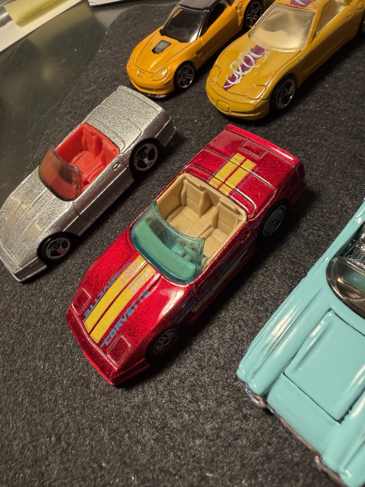 Hot Wheels LOT of 11 Corvette cars loose-all diff see photos please
