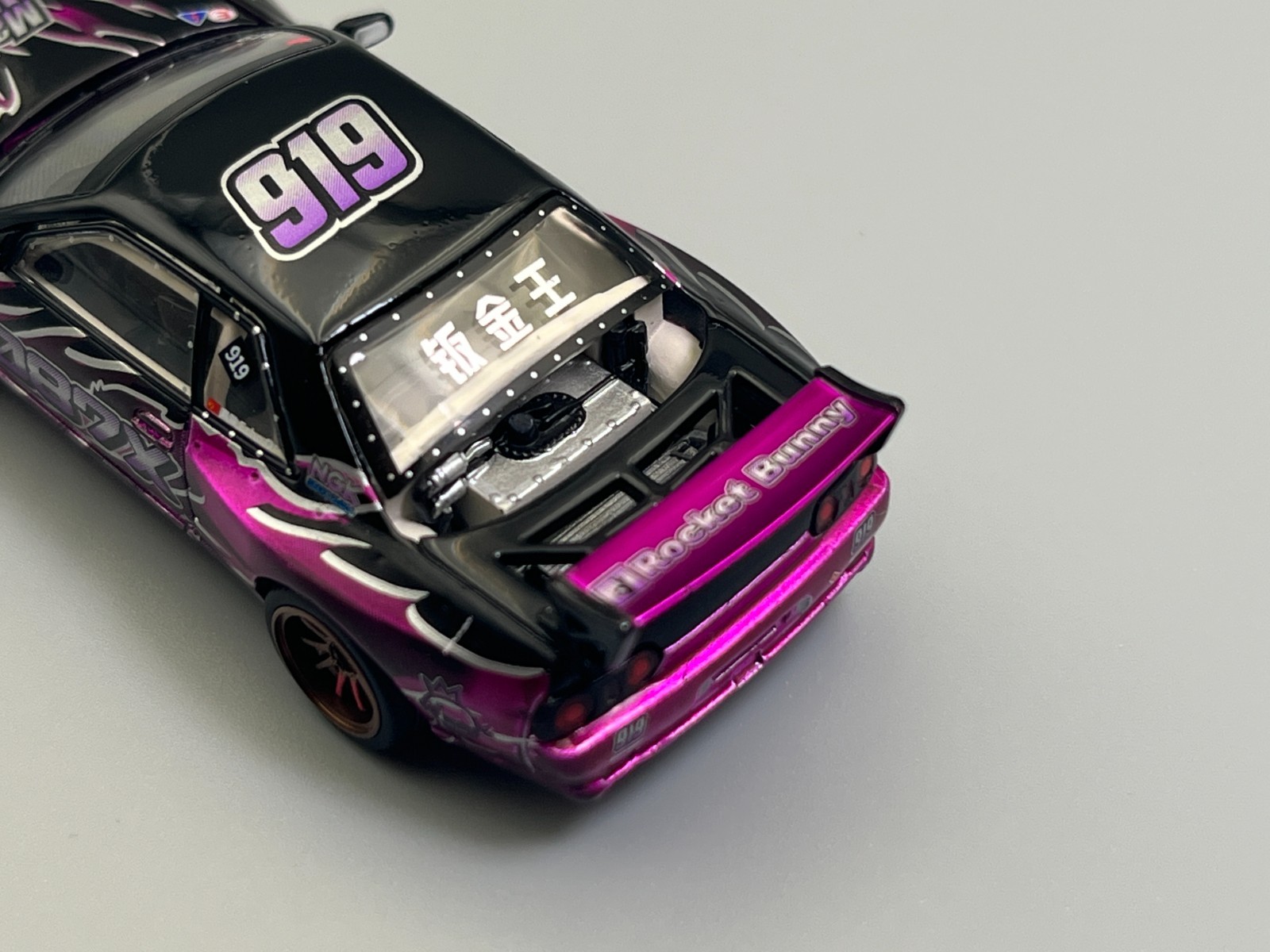 Pandem Nissan Skyline GT-R R32 “Echo Gao” Formula Drift 1087X Poprace 1/64 scale