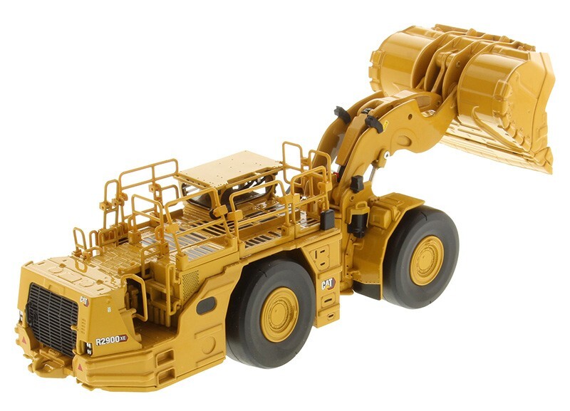 CAT Caterpillar R2900 XE Underground Mining Loader 1/50 BY DIECAST MASTERS 85719