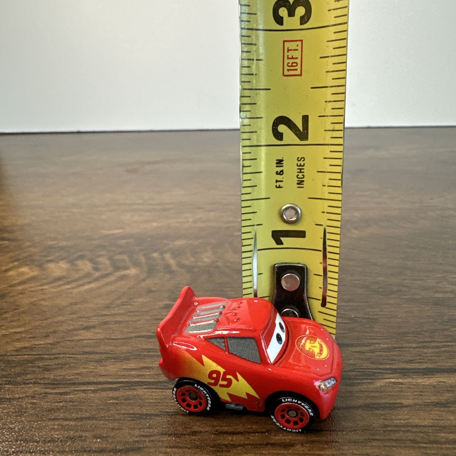Pixar Cars On The Road Mini Racers Super Speed Mater Datz Jammin McQueen Salt