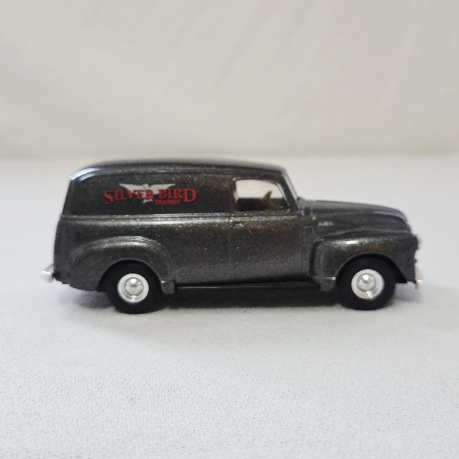 ERTL 1951 GMC Panel Truck “Silver Bird Transit” 1:43
