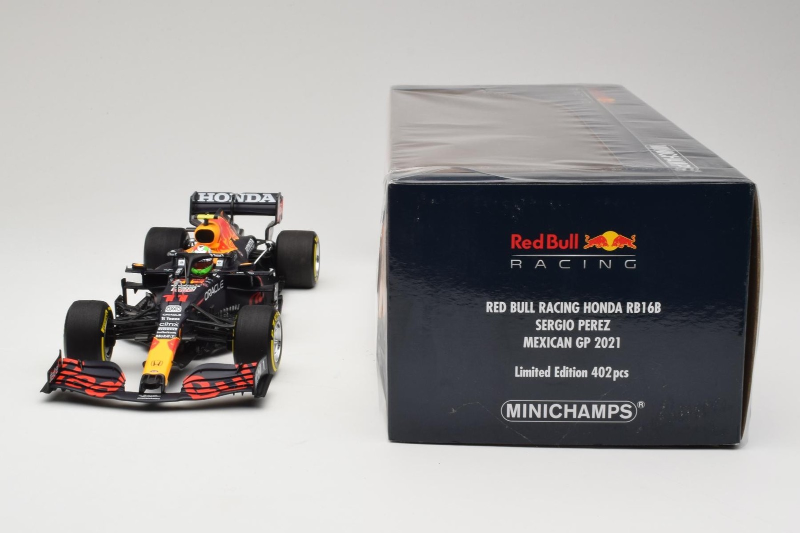 110211911 Red Bull Racing Honda RB16B #11 S. Perez Mexican GP 2021 Minichamps 1/