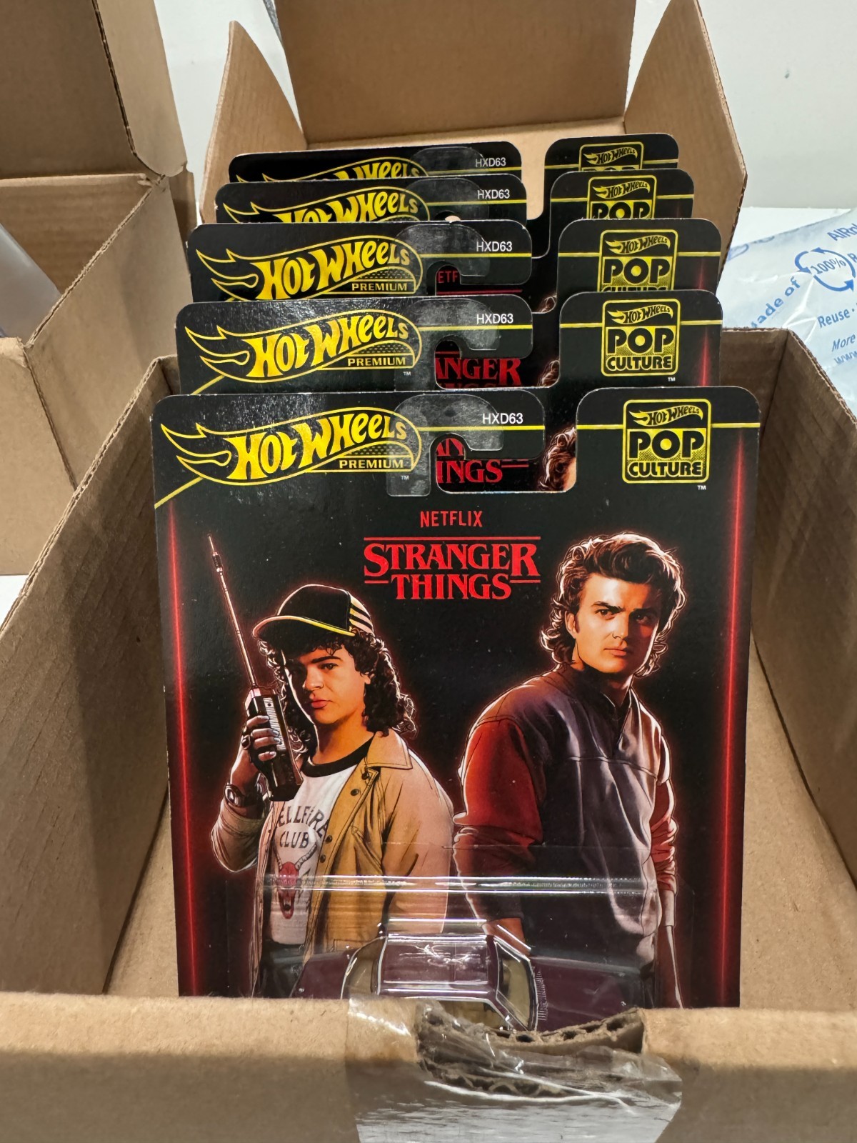 Stranger Things 1983 BMW 733i * 2026 Hot Wheels Premium Pop Culture – Lot of 5