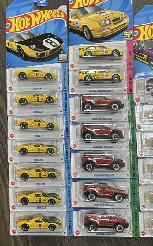 Hot Wheels Kroger Exclusive (Lot of 20) Ford, Plymouth, Volvo, Chevelle