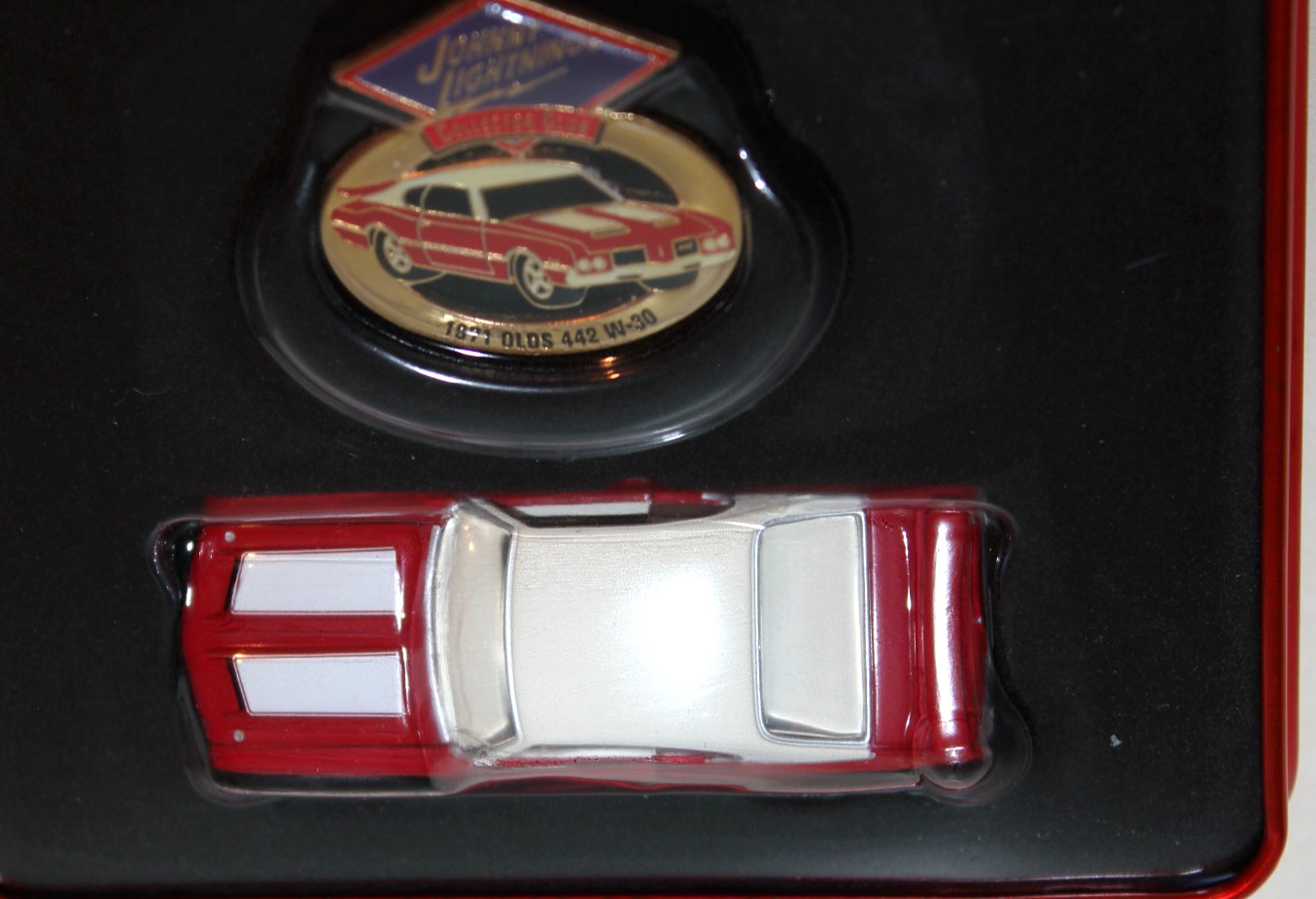 2005 – 1:64 Scale -Johnny Lightning Collector Club – 1971 Olds 442 W-30 – In Tin