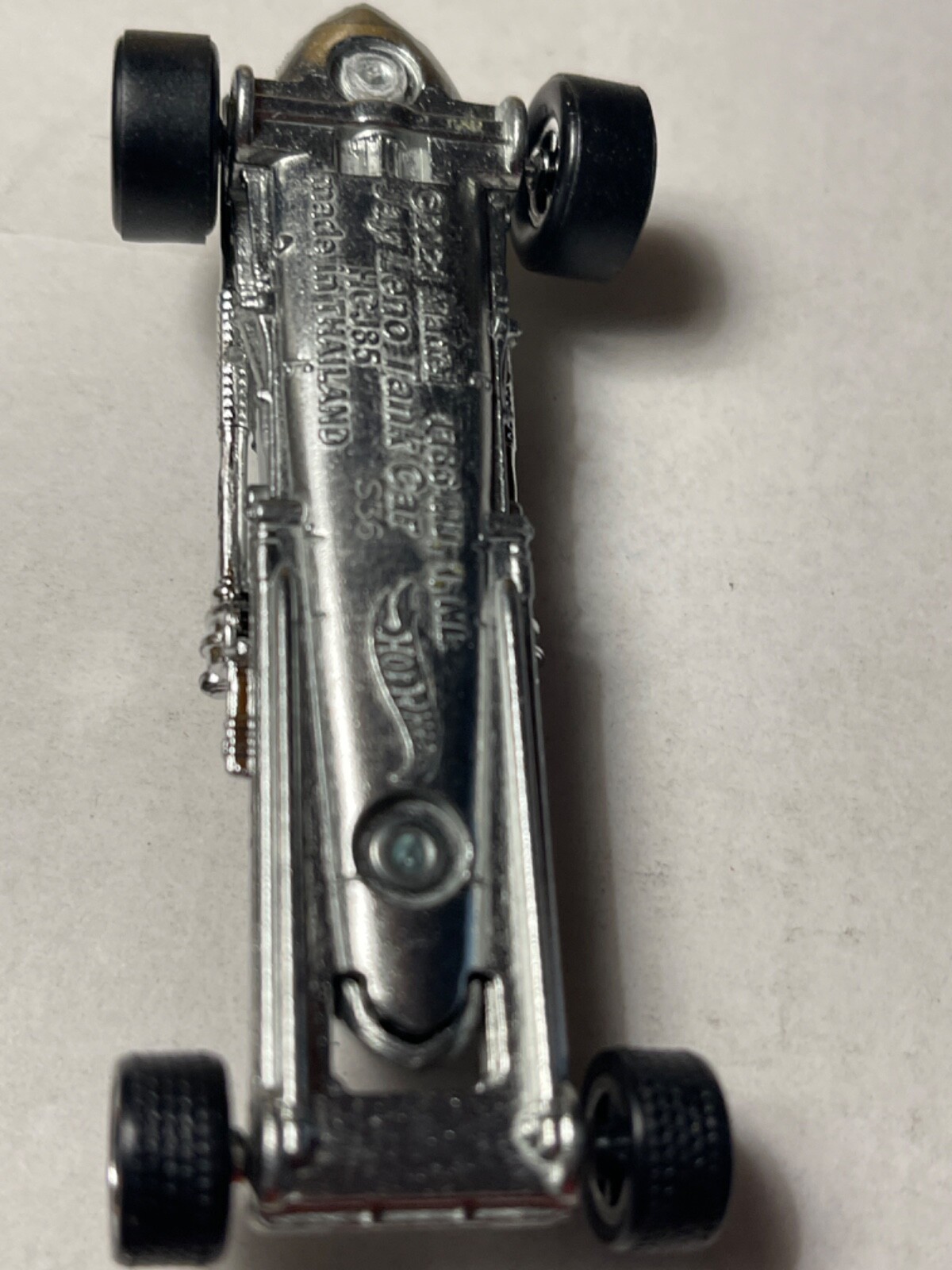 Hot Wheels Premiums Tank Car – Silver (HCJ85)