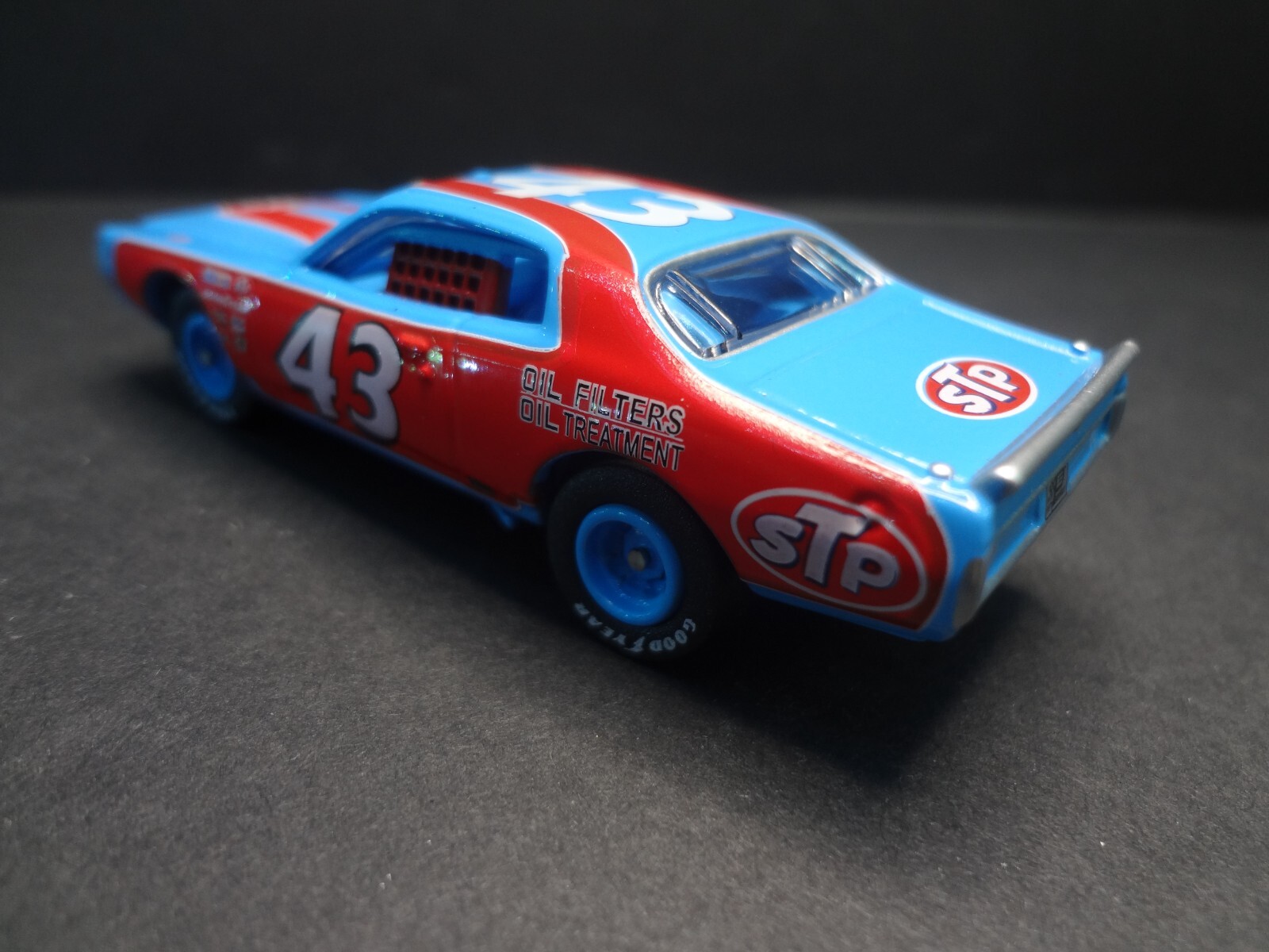 Racing Champions 1974 Dodge Charger Richard Petty #43 STP – Loose 1:64
