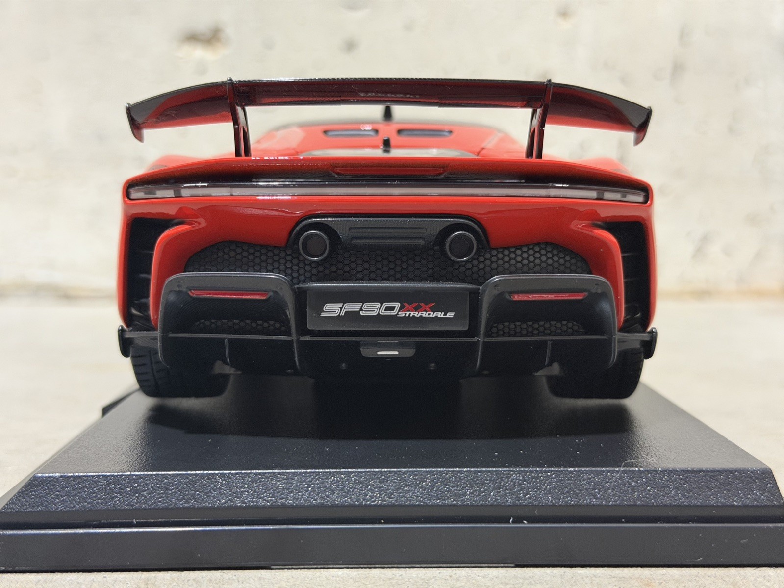 Ferrari SF90 XX Stradale 1:18 Maisto Special Edition – Red