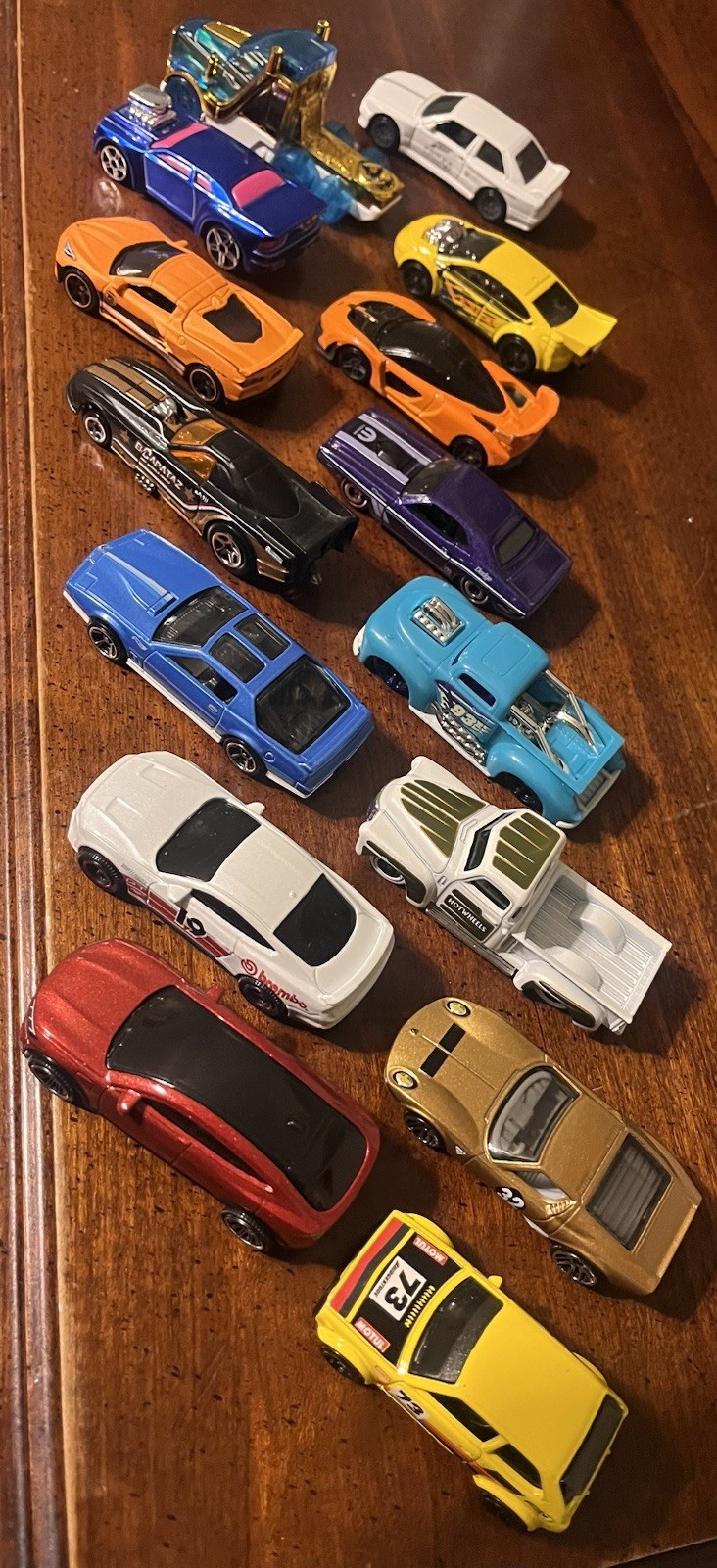 15 Hot Wheels, Match Box, And Other Loose Die Cast cars. Excellent Condition