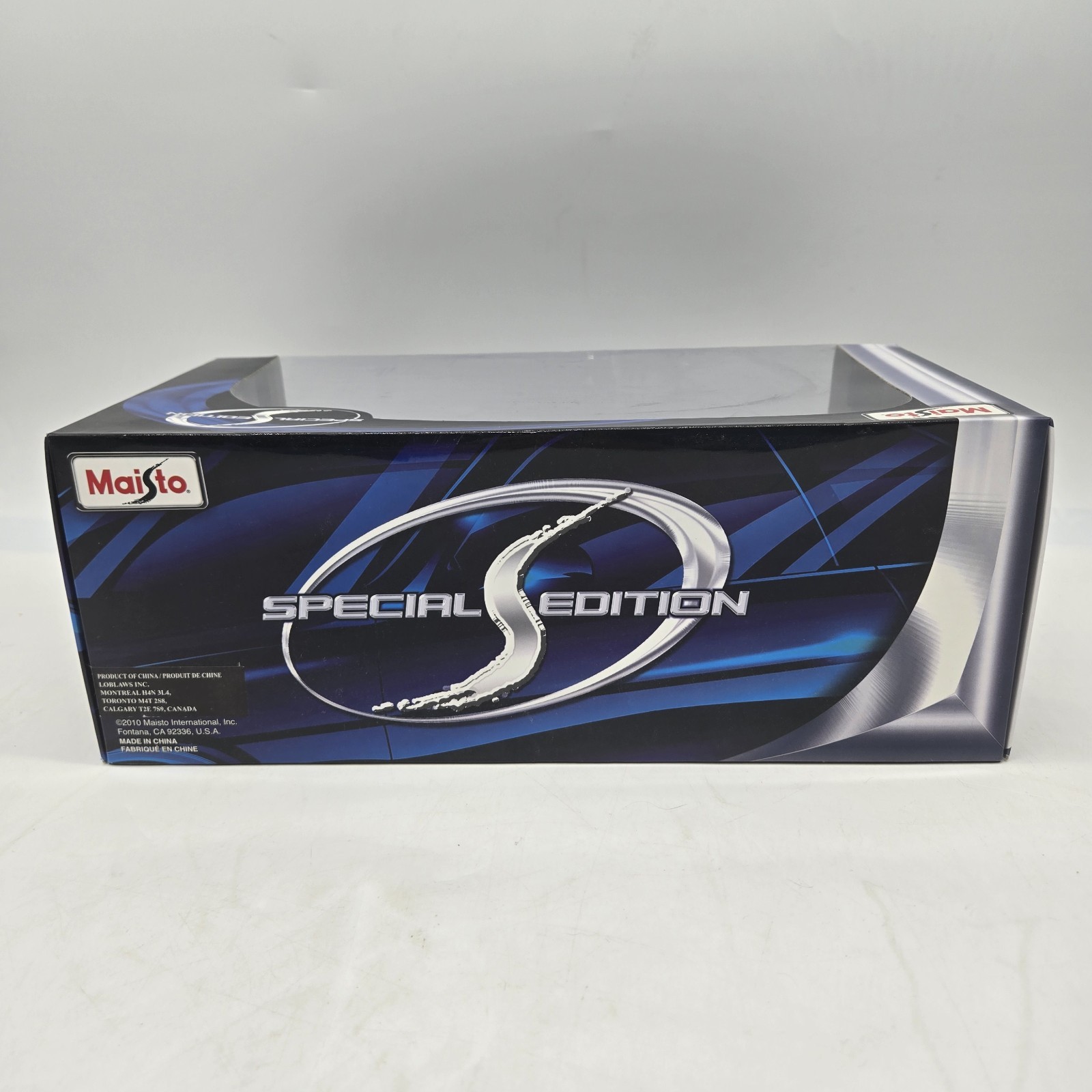 Maisto 1/18 Scale 2005 Chrysler 300C Hemi Special Edition – Metallic Silver/Gray