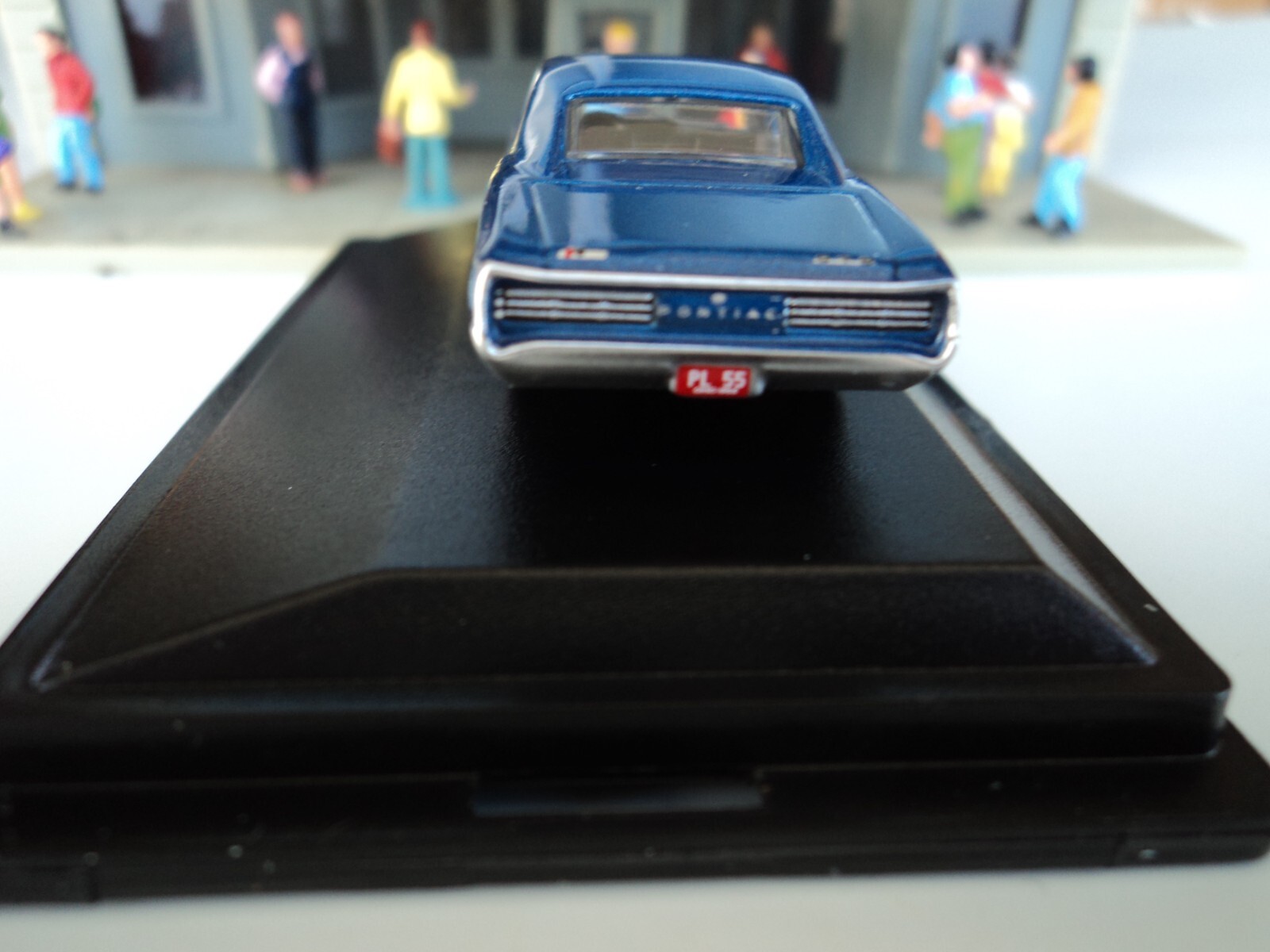 Oxford 1966 Pontiac GTO Blue 1/87 HO diecast