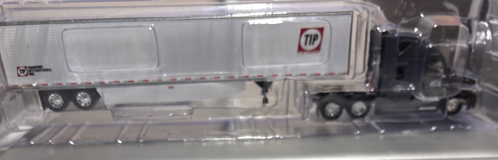 DCP 1:64 Airwolf Freightliner Cascadia w/53’ TIP Dry Van