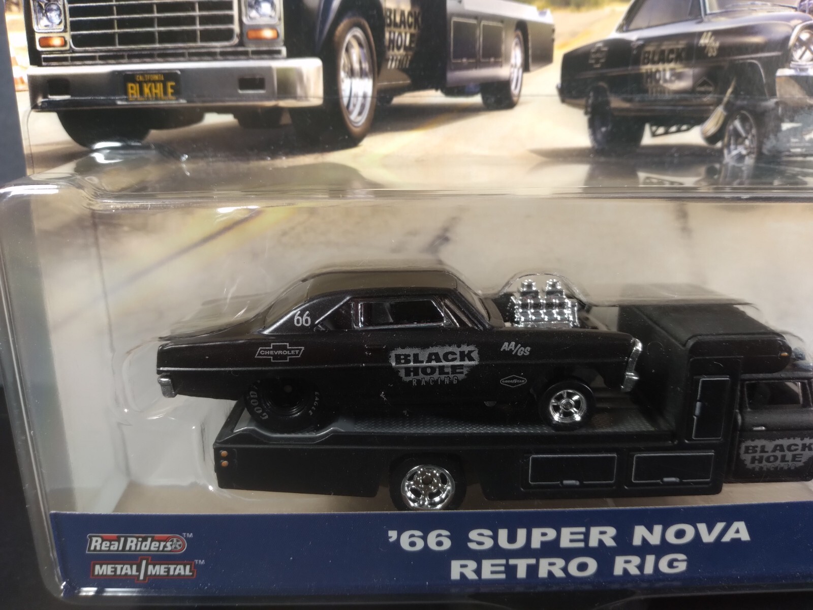 Hot Wheels Team Transport black ’66 SUPER NOVA & RETRO RIG 