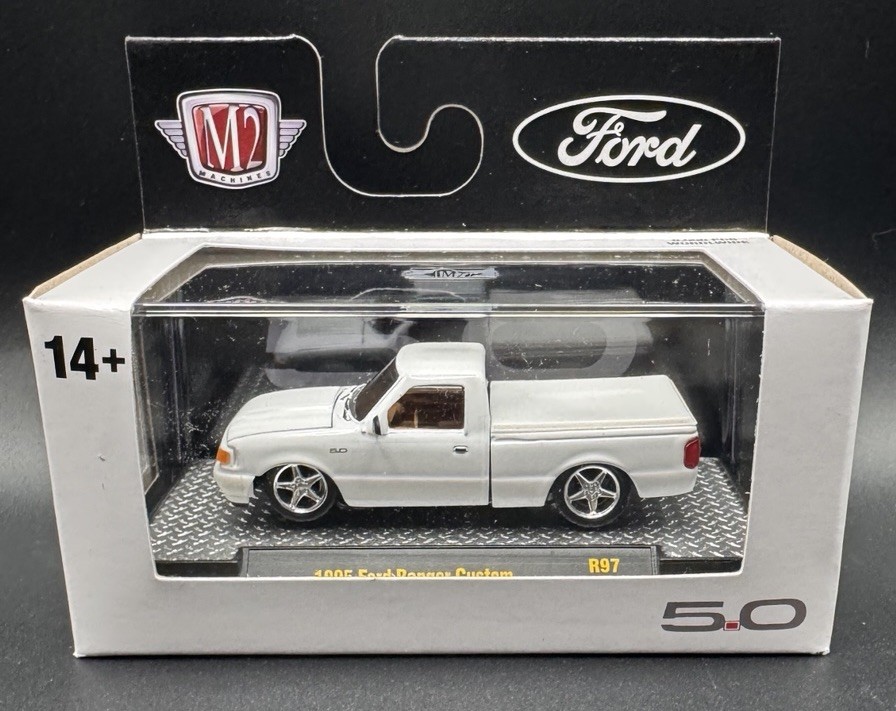 M2 1995 Ford Ranger Custom 32600-97 1/64