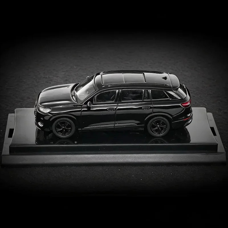 1:64 Audi Q6 2025 SUV Alloy Sports Car Model Diecast Metal Luxy Vehicles Car