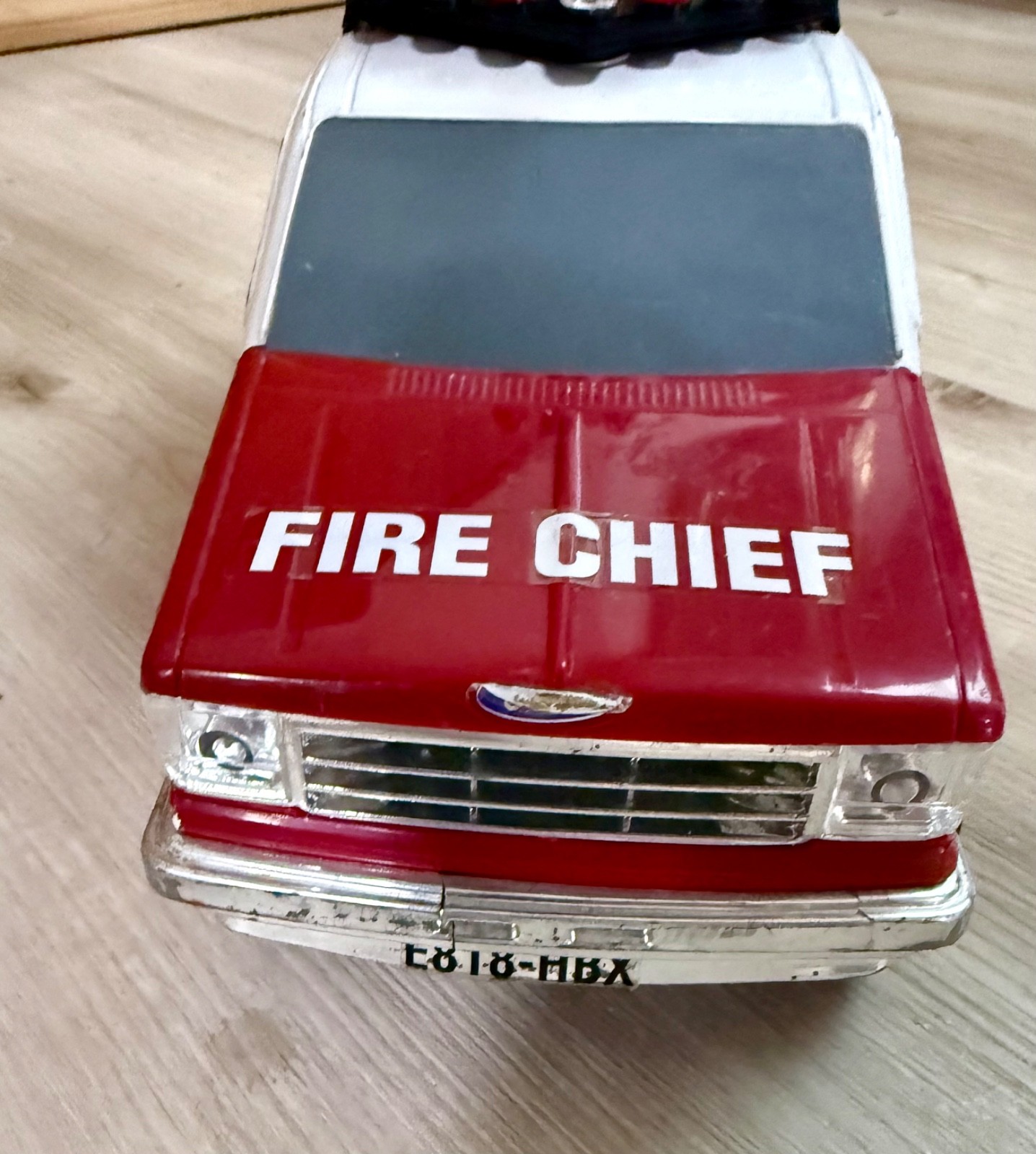 Metro Fire Dept. Unit 18 Funrise 1994 Emergency Vehicle Fire Chief Ford Explorer