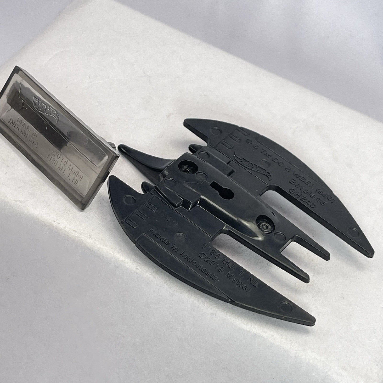 2025 Hot Wheels Batman ’19 Bat Plane Black Diciest With Stand