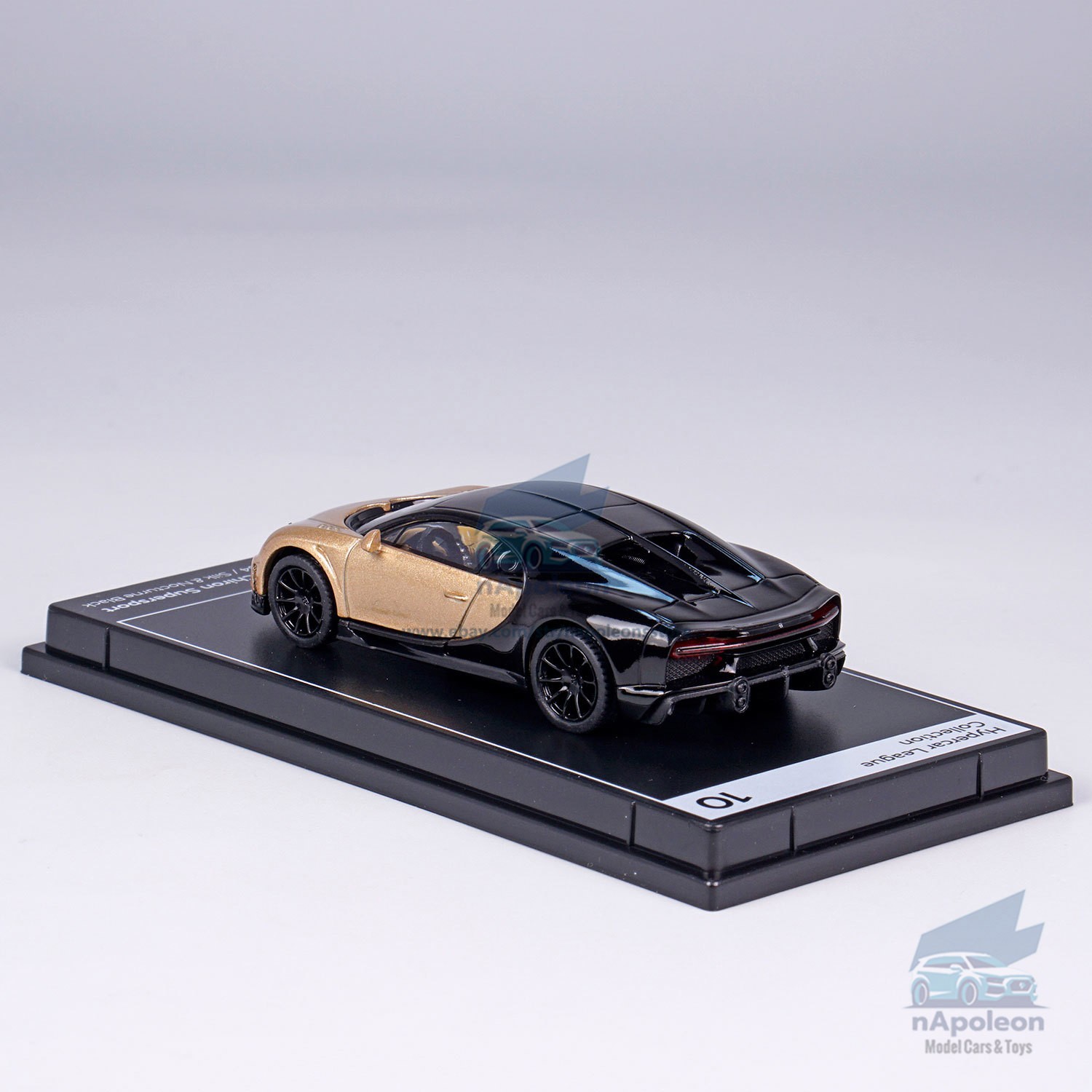 1:64 Bugatti Chiron Supersport Model Car Diecast Vehicle Collection Gift Gold