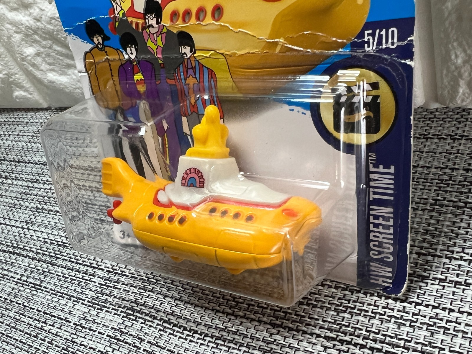 Hot Wheels HW Screen Time 5/10 The Beatles Yellow Submarine 49/365 Yellow (*)