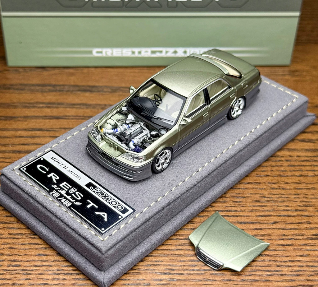 Mortal 1:64 Green JDM CRESTA JZX100 Sedan Sports Model Diecast Metal Car