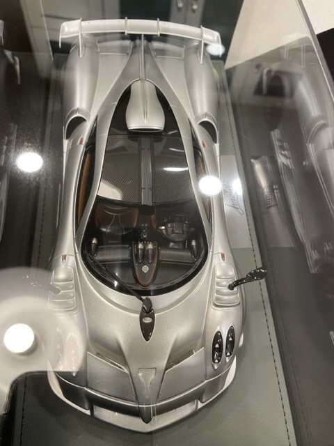 1/18 BBR PAGANI IMOLA MATT SILVER BBR Leather Base Display case P18192D Ltd 220