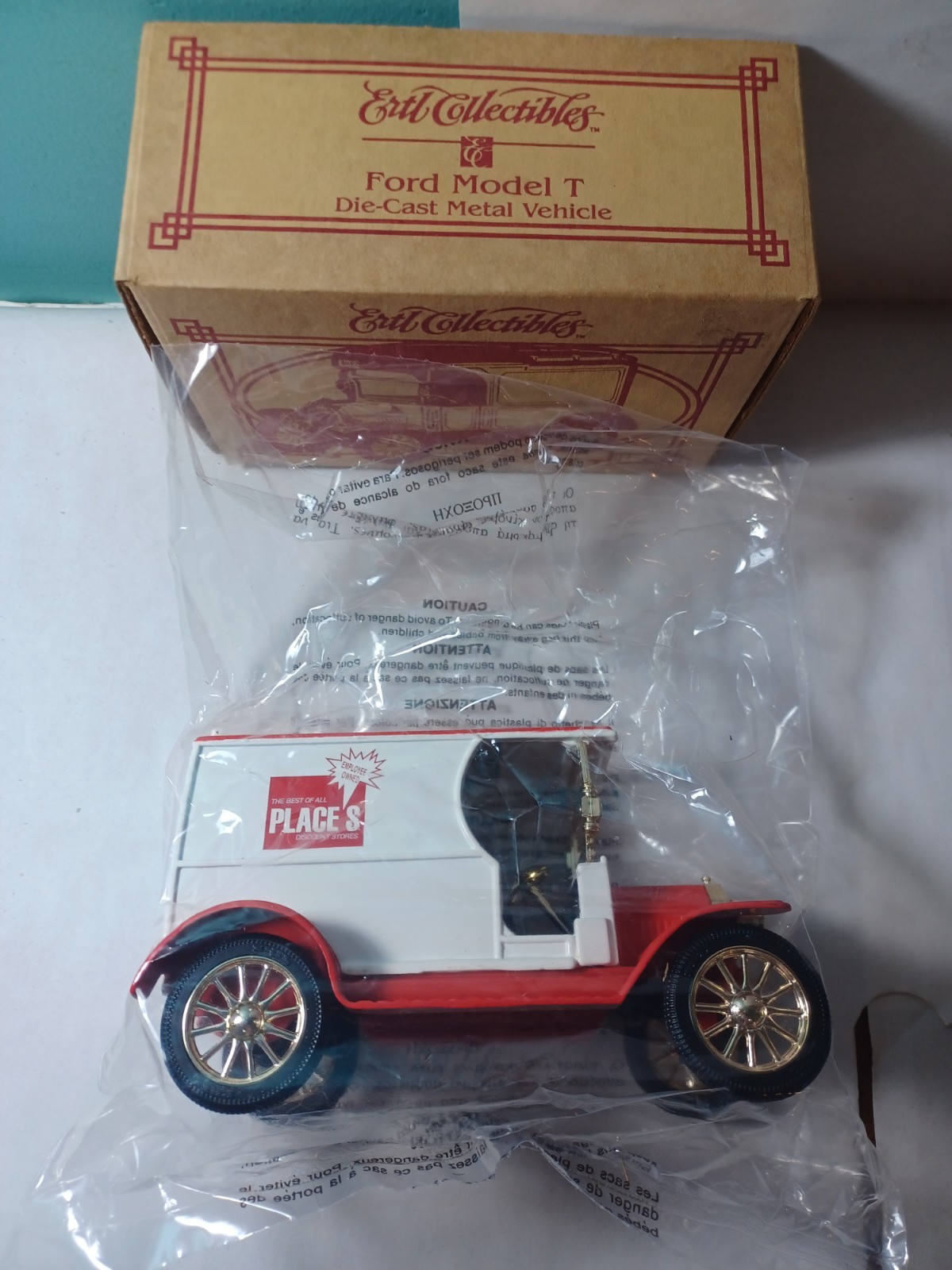 Ertl Collectibles 1995, Places Discount Stores, 1912 Ford Model T #F009 Die-Cast