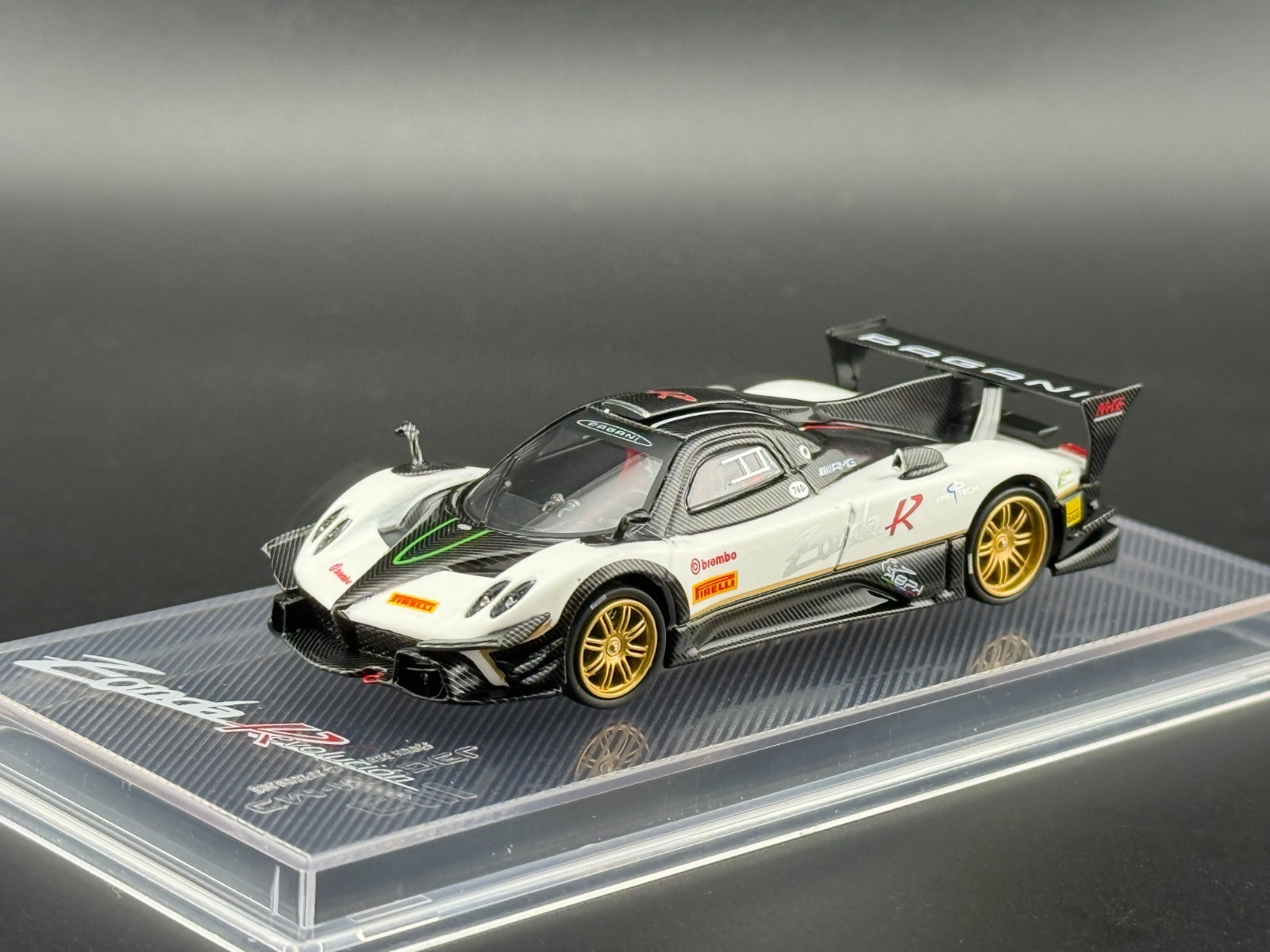 CM Model Pagani Zonda Revolucion White 1/64