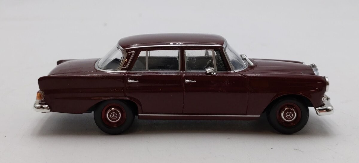 IXO Models 1:43 Scale IXOCLC357N Mercedes 220 SE (W111), Red, 1959 LN/Box