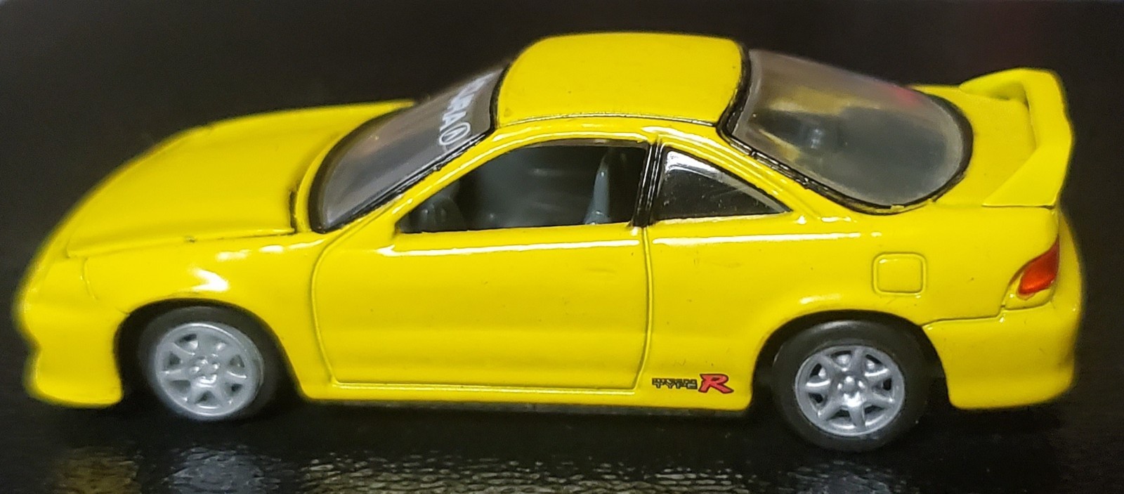 Revell 1:64 Acura Integra Type R, Yellow, Loose – No Package – Honda