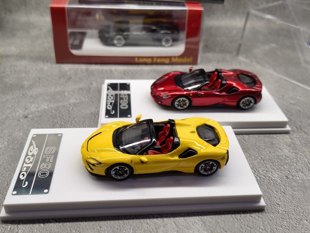 Solo 1:64 Ferrari SF90 sports car hardtop convertible alloy car model
