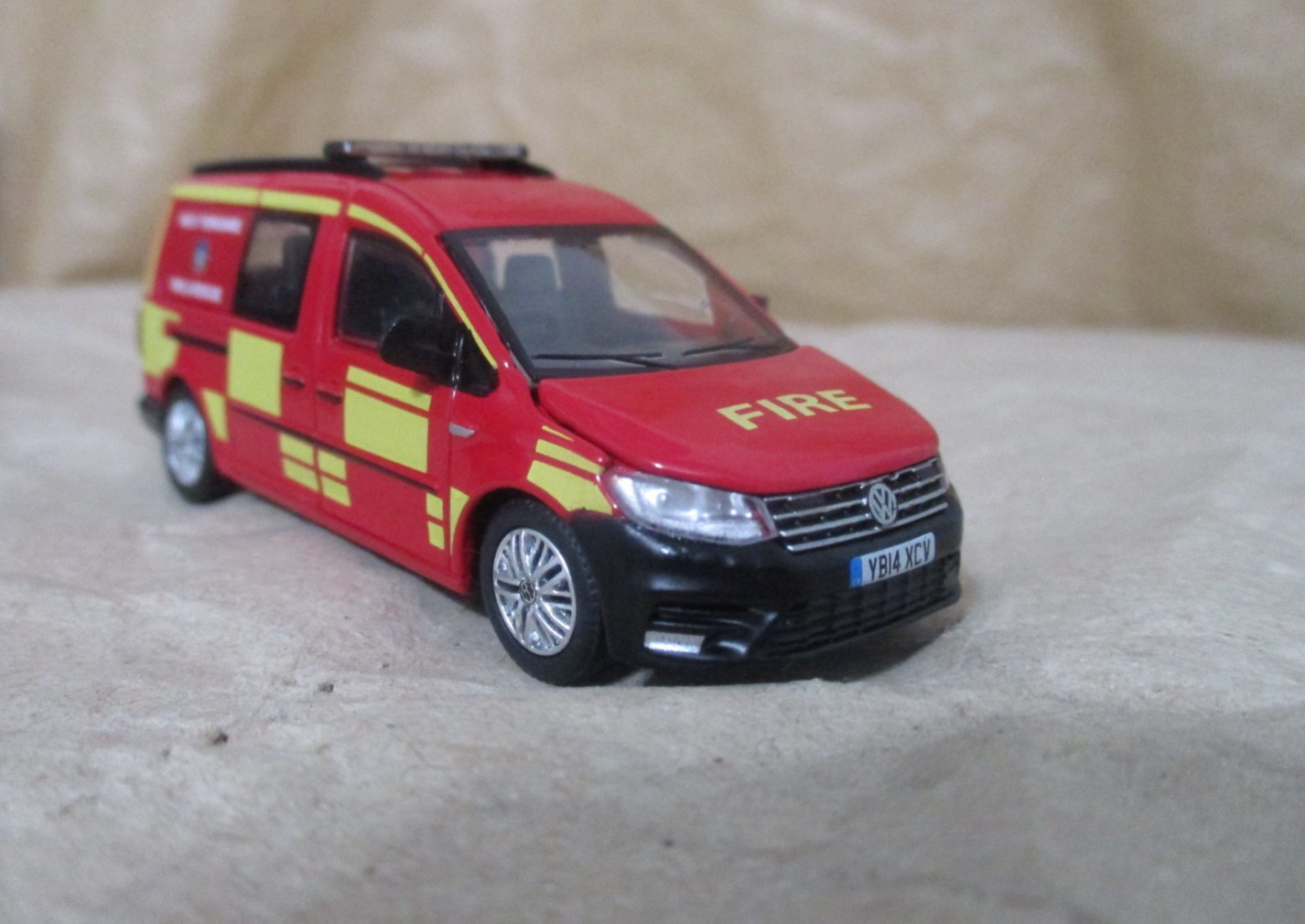 ERA Car #51 Volkswagen Caddy Maxi U.K Fire Dept Van 1:64 diecast Rubber Tires