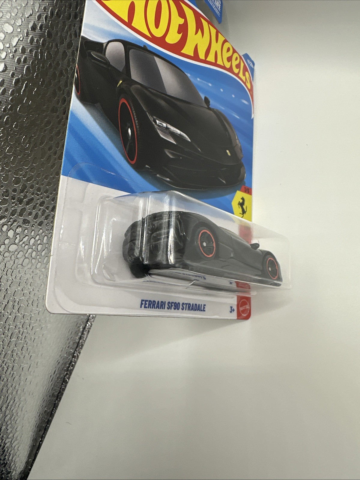 2026 New Hot Wheels Ferrari Sf90 Stradale Case H 1/5 Ferrari Black