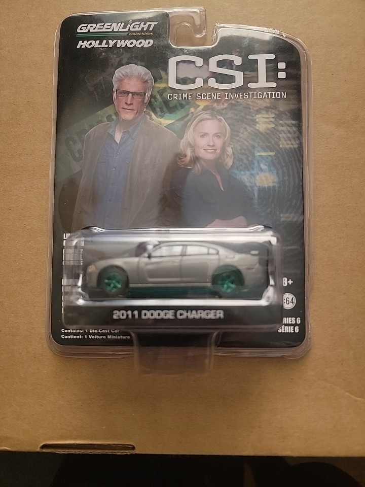 GREENLIGHT HOLLYWOOD SERIES 6 CSI-2011 DODGE CHARGER 1:64
