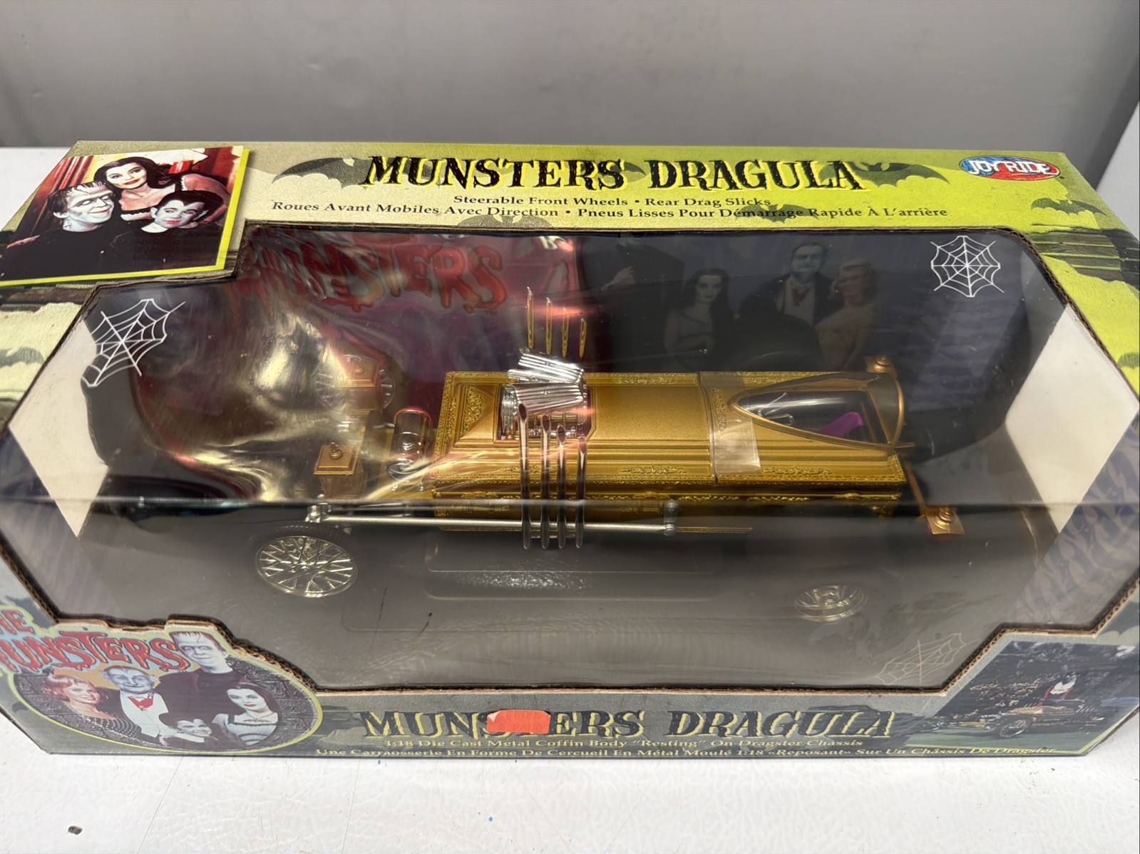 Ertl American Muscle The Munsters Dragsters Dragula 1:18 Diecast – Gold