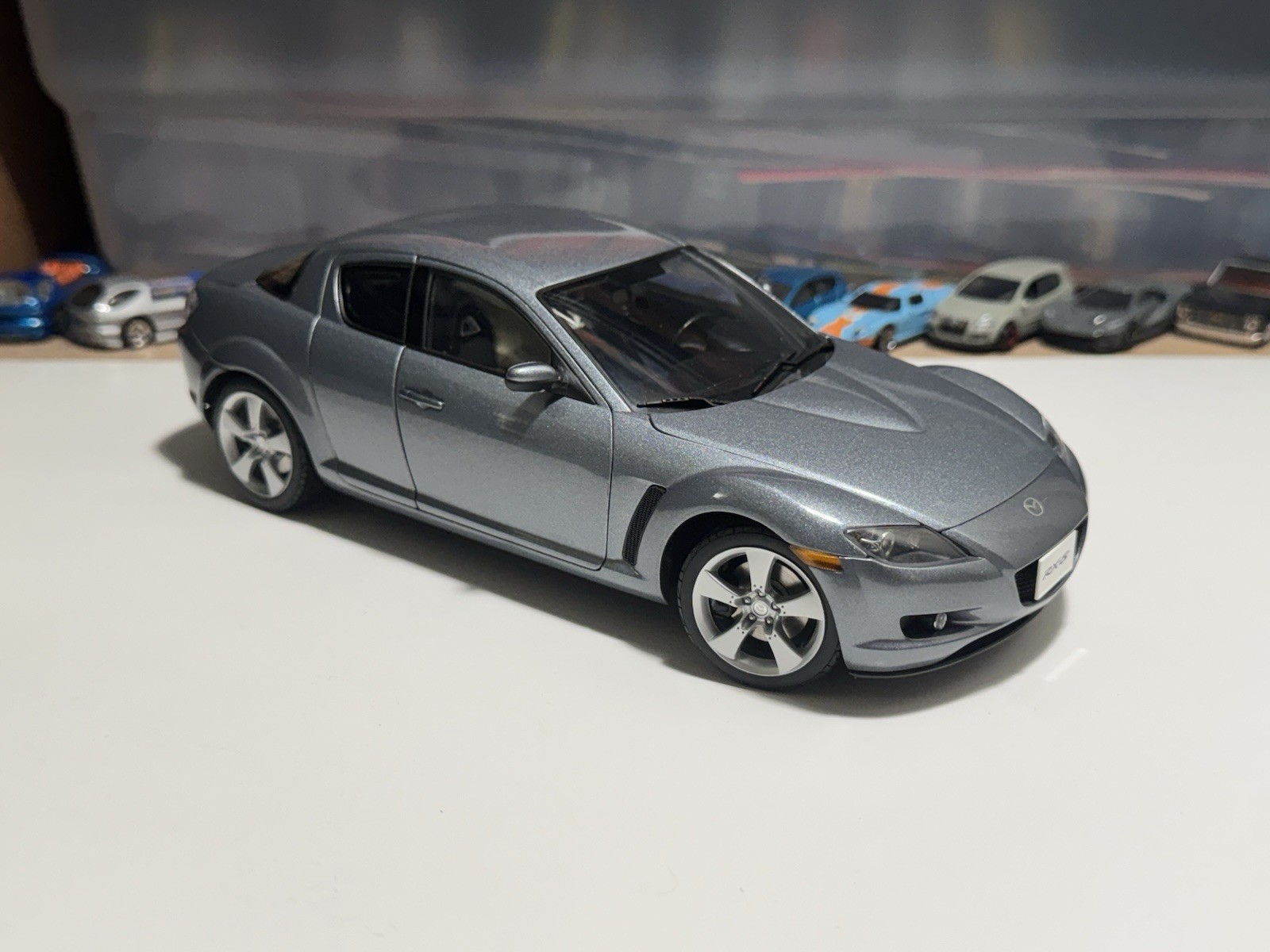 1:18 AutoArt Mazda RX-8 Grey No Box