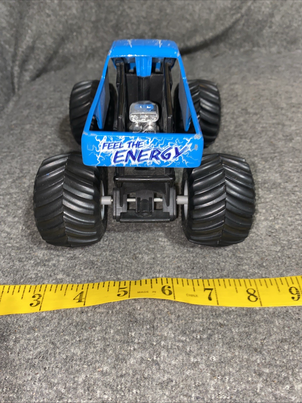 2016 Hot Wheels Monster Jam Truck BLUE THUNDER Light Blue 1:24 scale Diecast