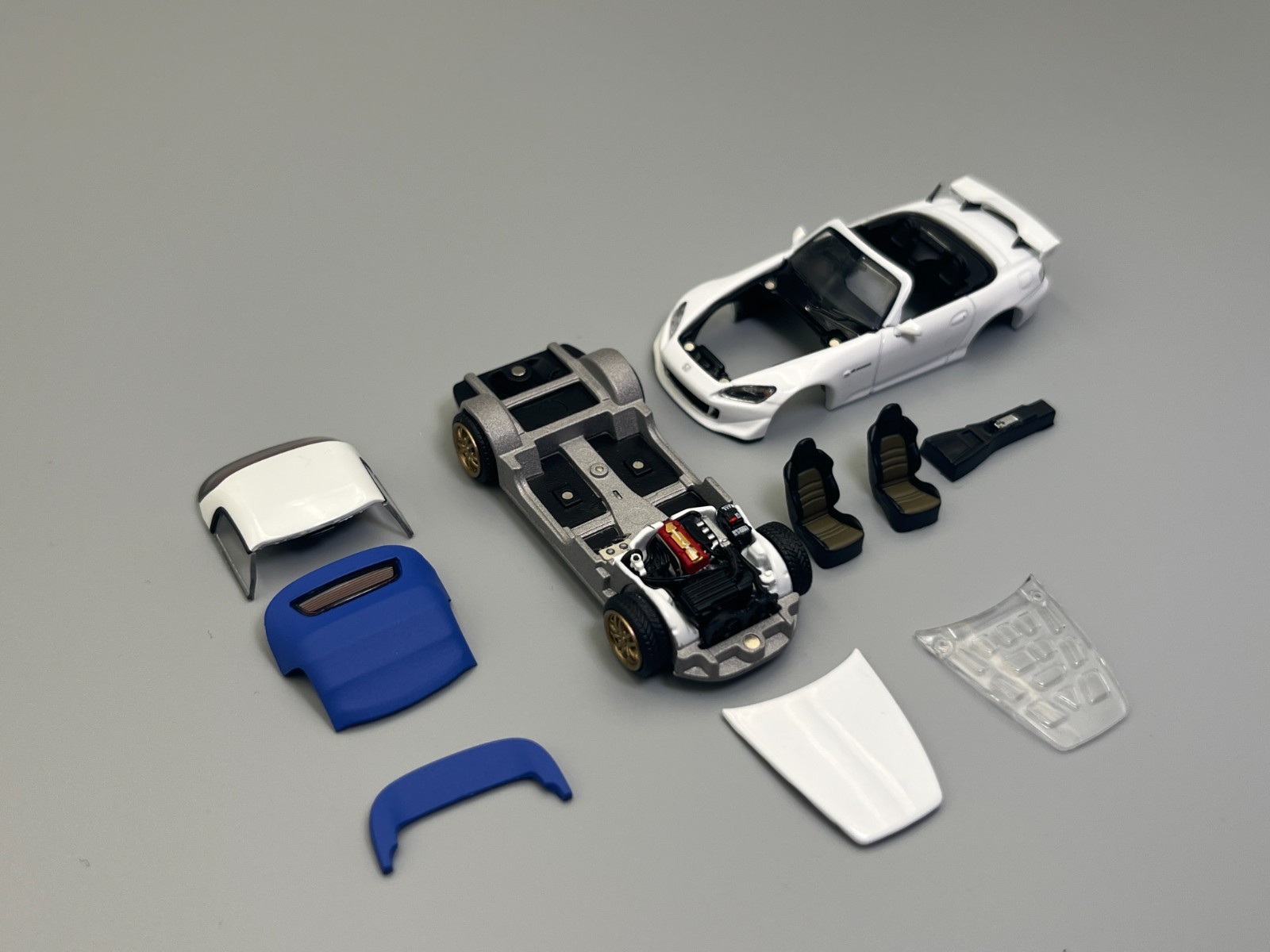 Honda S2000 Type S AP2 White Hardtop Convertible Kit MotorHelix 1/64 scale