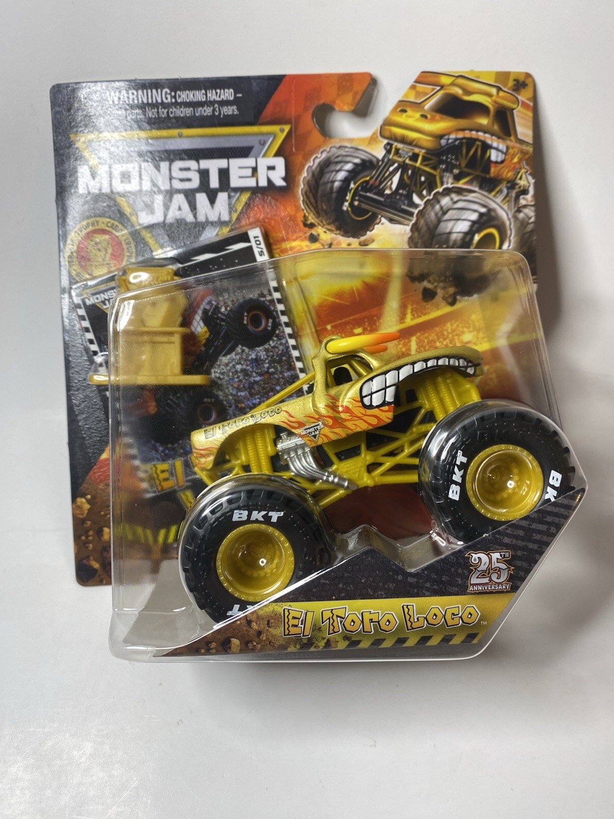 2026 Spin Master Monster Jam Gold Trophy Card – EL TORO LOCO – Series 1