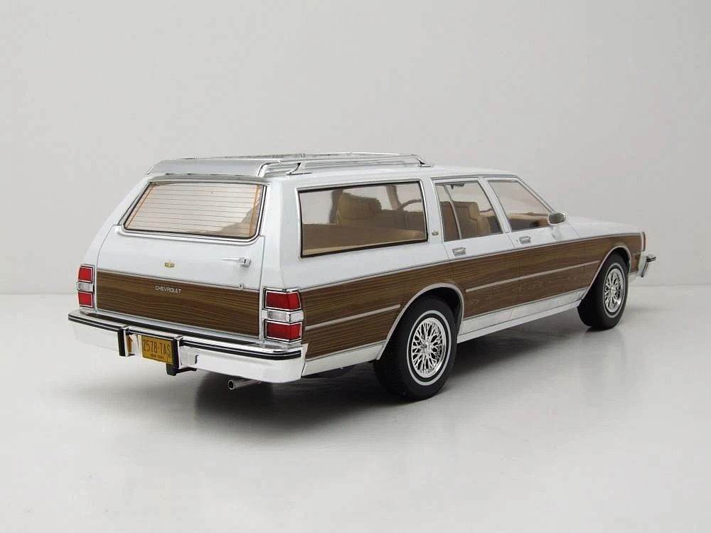 1985 Chevrolet Caprice Estate Station Wagon White/Wood in 1:18 scale by MCG