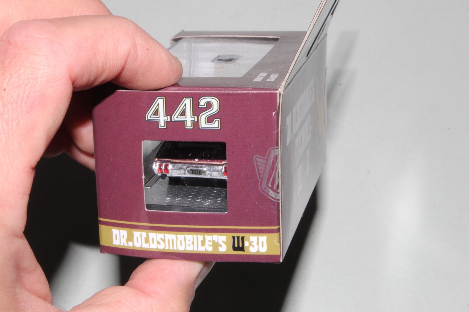 M2 Machines – Dr. Oldsmobile – 1970 Cutlass 442 W-30 – R75 – 1:64 Diecast