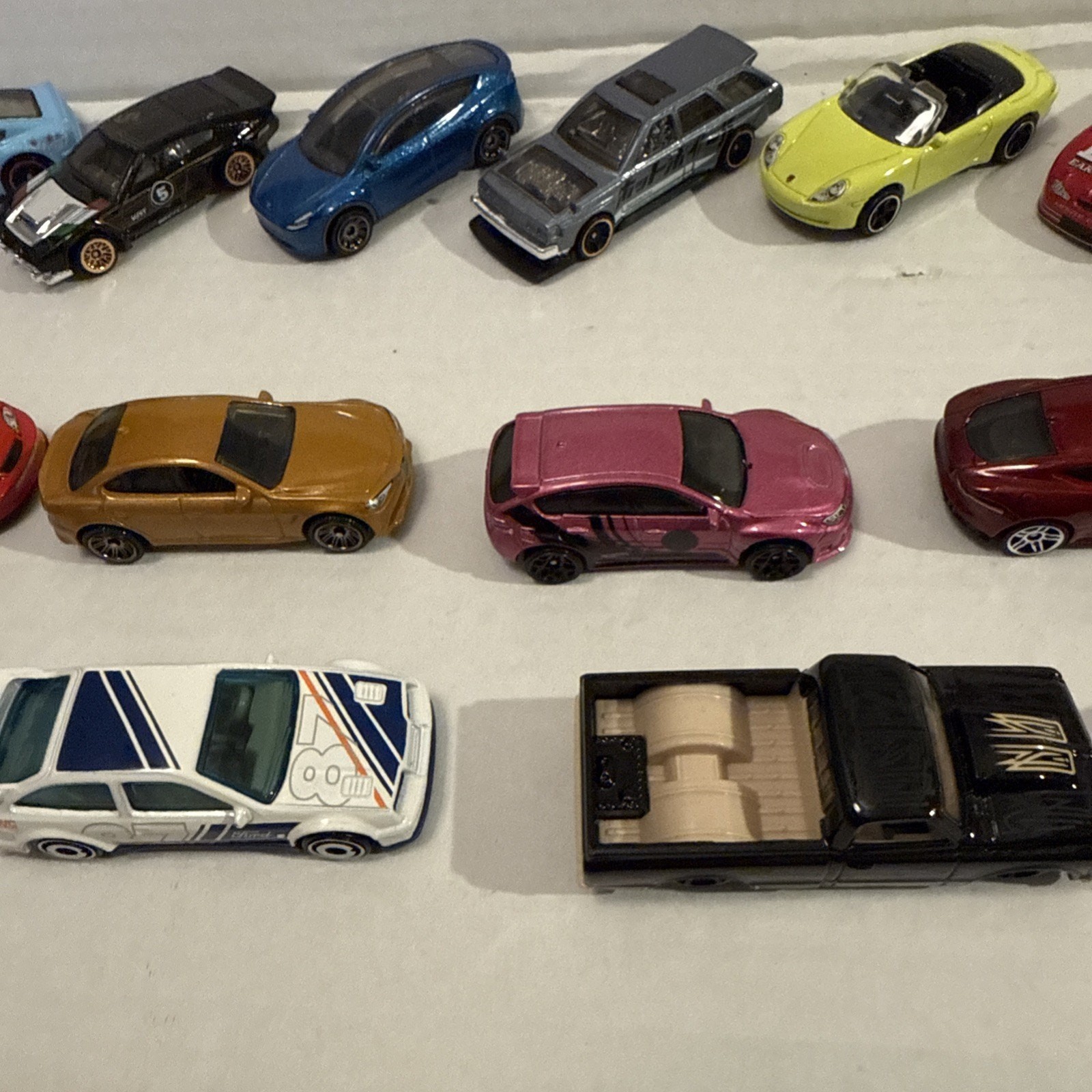 Lot Of 20 Car Vehicles – Various Models 1:64 Scale Race Car Toy Lot Collection