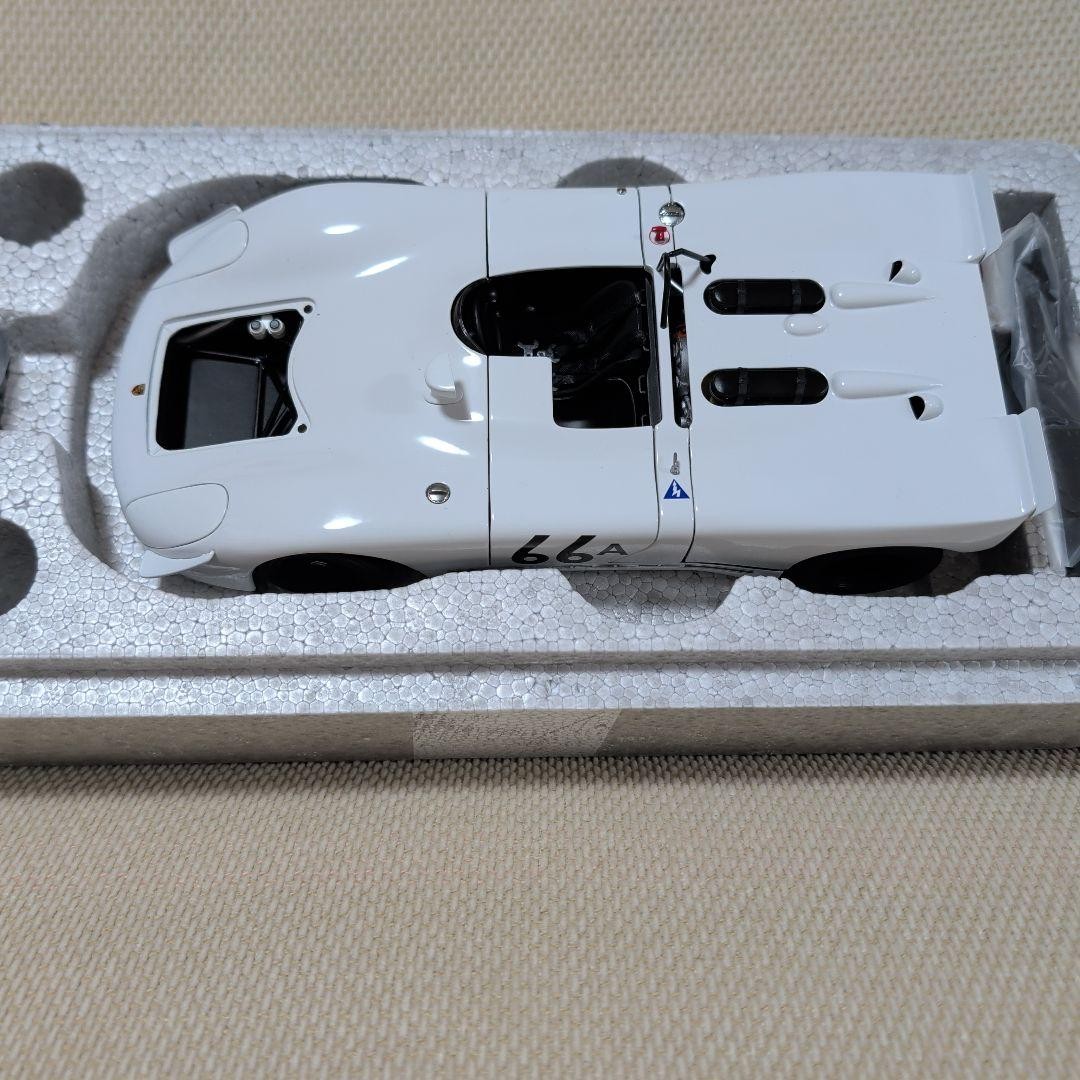 AUTOart 1:18 scale Mini 1/18AUTOart 908/02 S.MCQUEEN 1970 Green Diecast Car