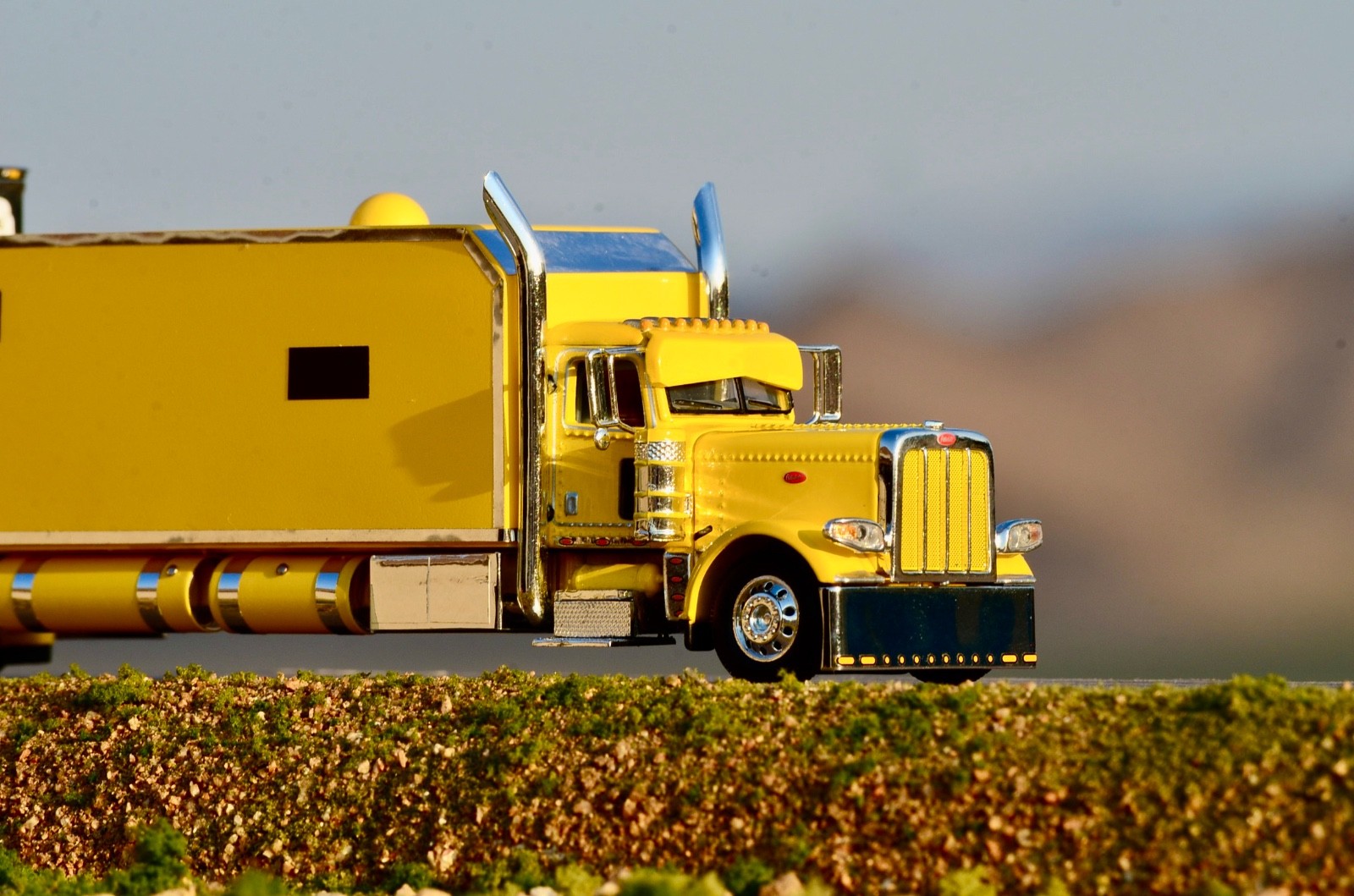 1/64 DCP Peterbilt with Huge Sleeper ** Custom Built **