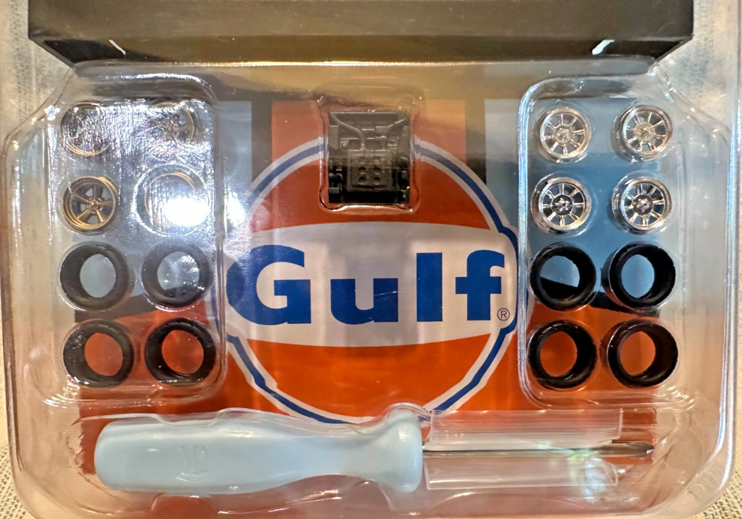 M2 MACHINES – MODEL-KIT – 1980 CHEVROLET CAMARO Z28 – WMTS06 26-12 – GULF OIL