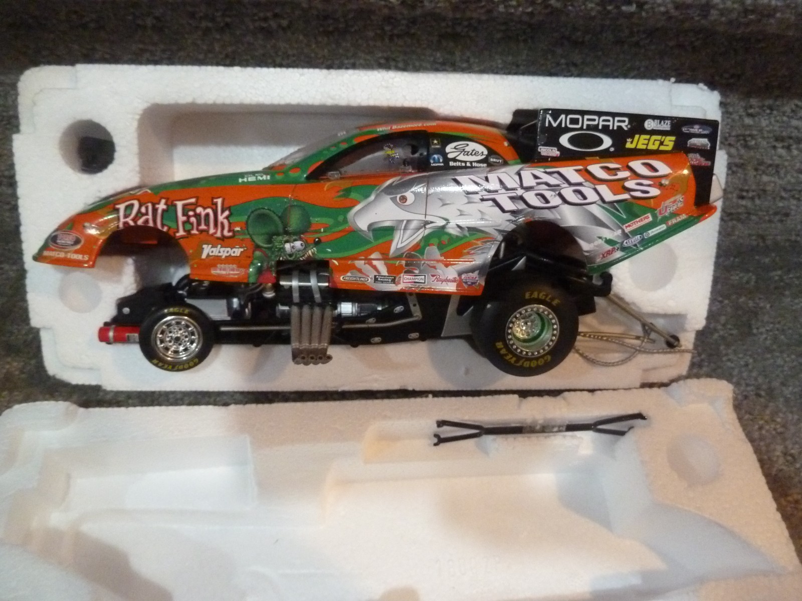 2005 RAT FINK MATCO TOOLS WHIT BAZEMORE NHRA DIE CAST FUNNY CAR 1:24 RARE NEW