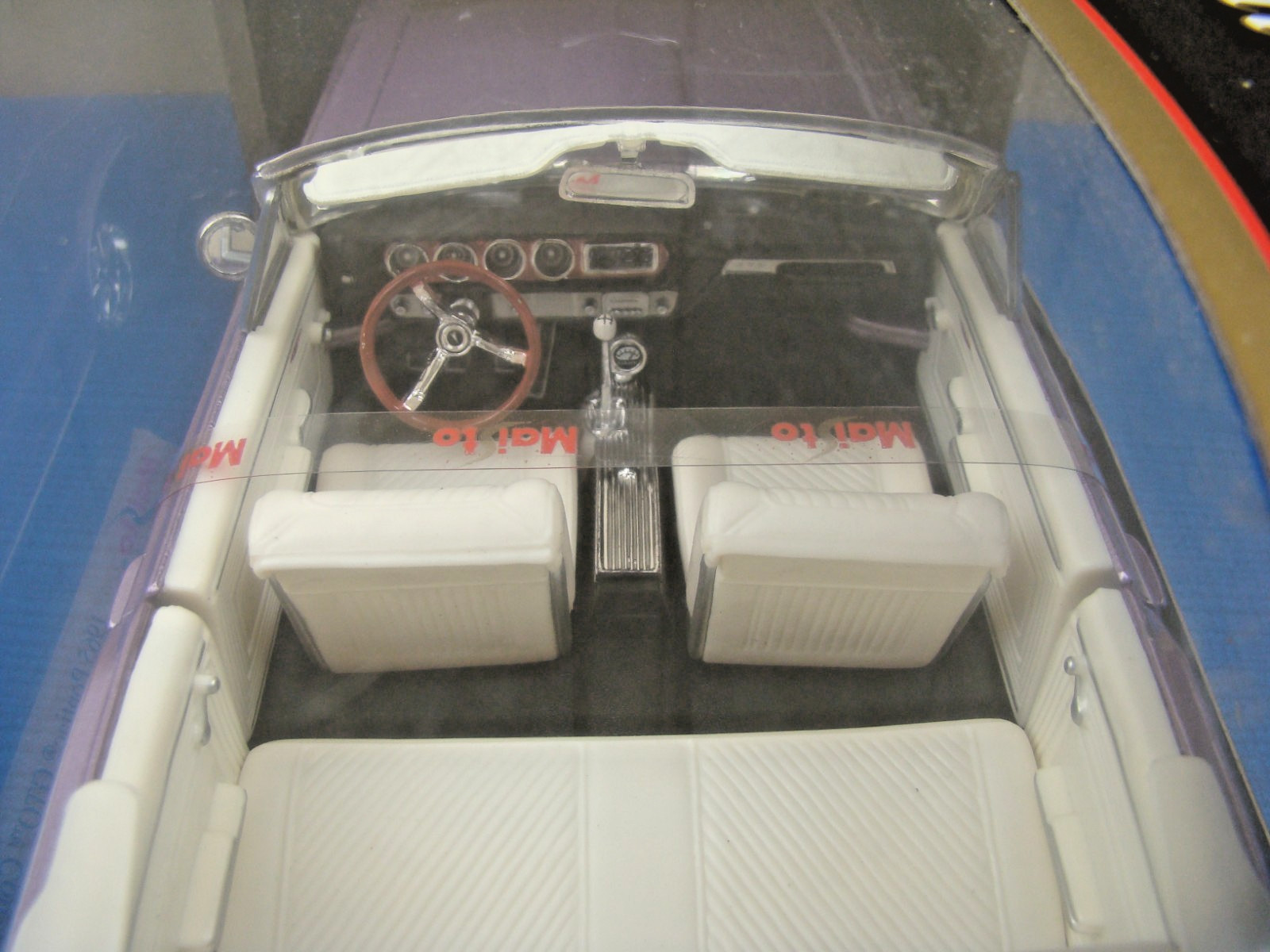 Maisto Special Edition 1965 Pontiac GTO Convertible Hurst Edition Iris Mist