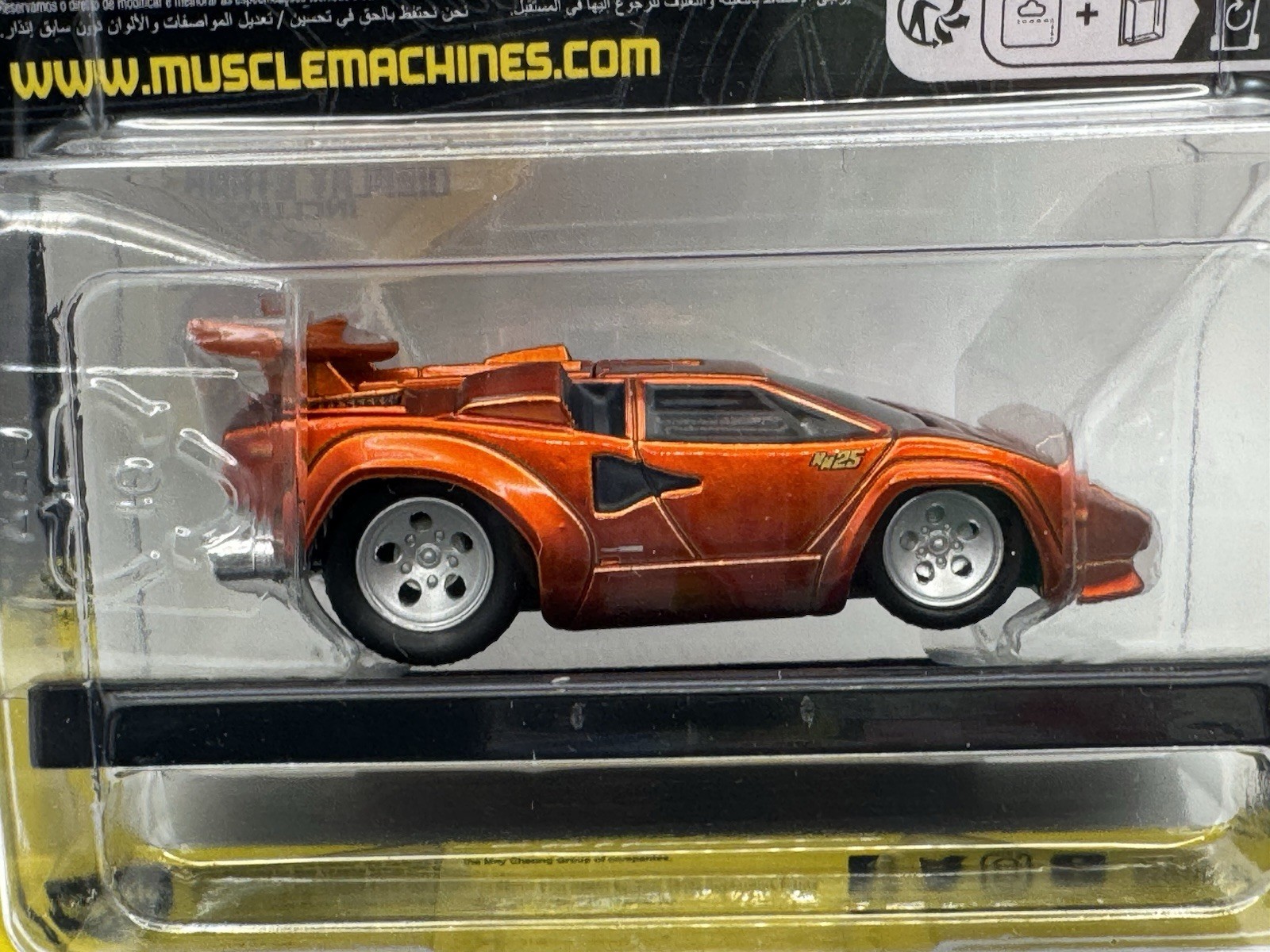 Muscle Machines 25th Anniversary Lamborghini Countach – 1:64 Diecast Car