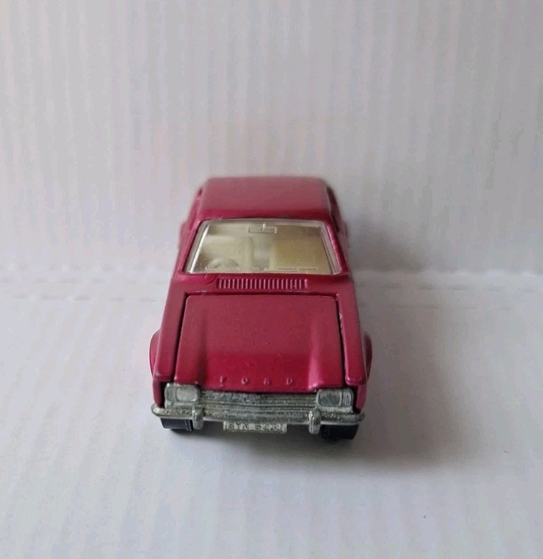 Matchbox Lesney Superfast MB54 Pink Magenta Ford Capri – 1970’s 1/64 Diecast
